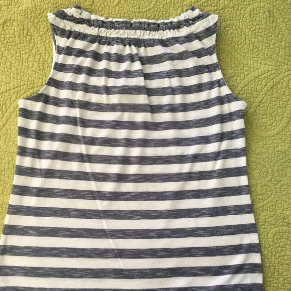 Gap white with blue stripes, sleeveless t-shirt, size XS - Picture 7 of 7